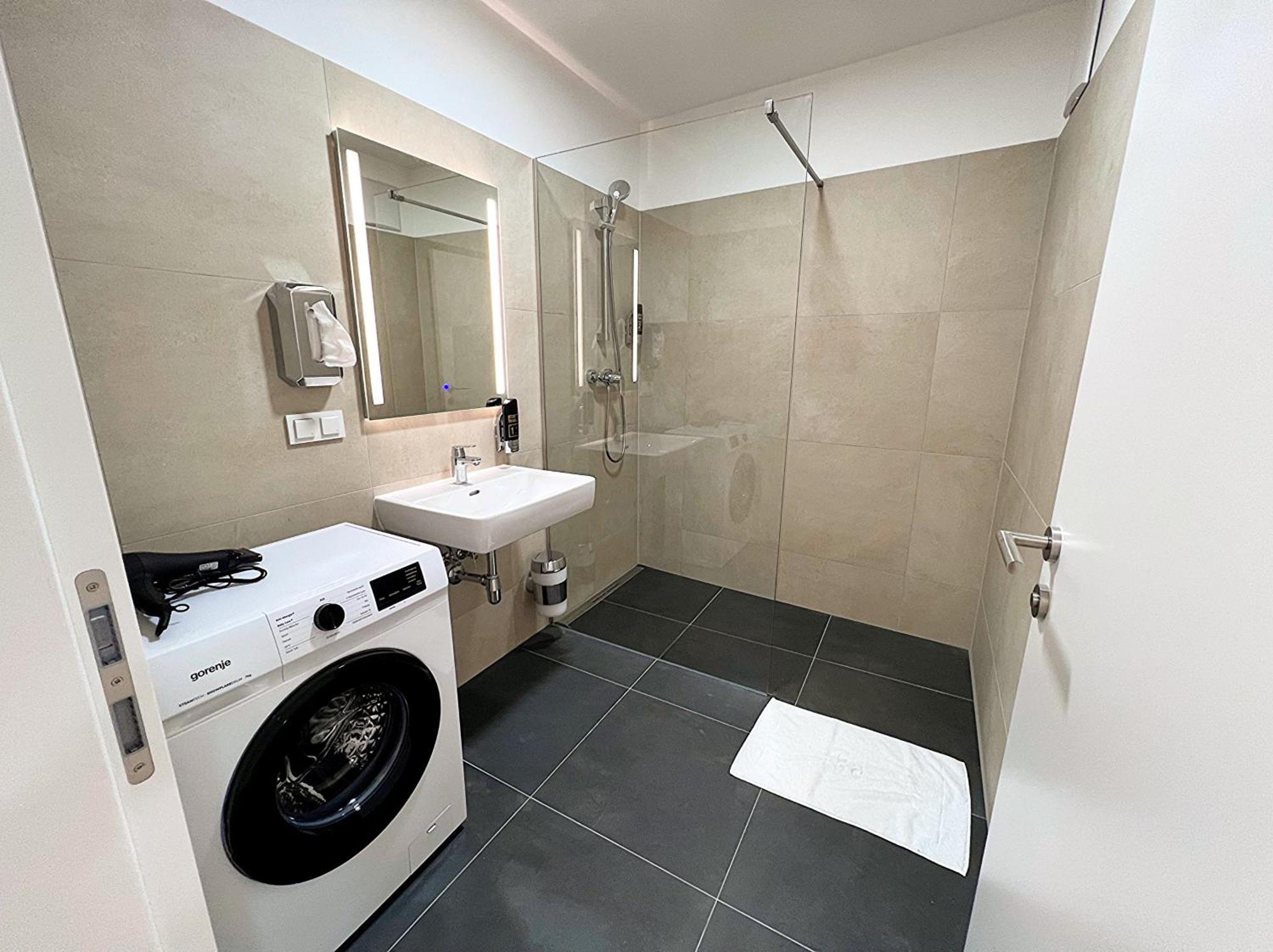 Apartment Gg13 Vienna, Air-conditioned, Next To Metro, Close To Sights Vienna
